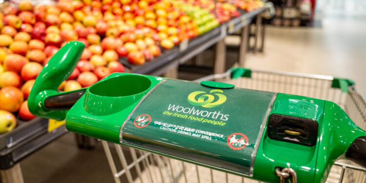 The fresh chatbot people: Woolies is seasoning your grocery buy with AI, but do shoppers want it?