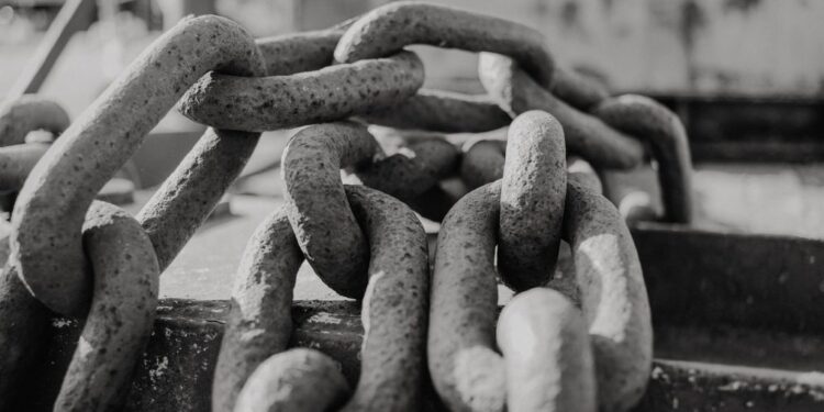 Entrepreneurship in Regulated Markets: How Founders Can Innovate Without Breaking Rules