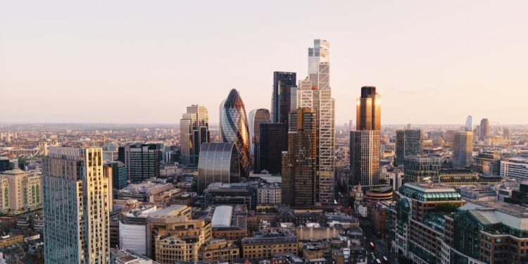 Stoxx 600, FTSE, DAX, CAC, miner earnings, data