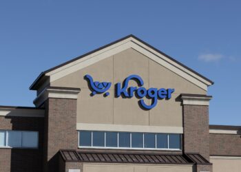 New Kroger CEO brings experience from Walmart, airline industry