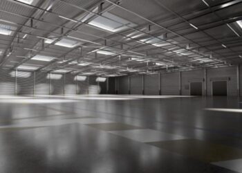 What to Know If You’re Looking to Get Into Commercial Real Estate