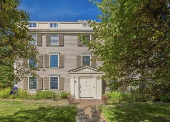 Second-Oldest Home in Cambridge Built in Late 1600s Hits the Market for $5.8 Million