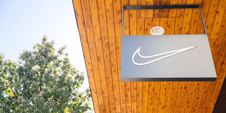 Nike (NKE) earnings Q3 2026