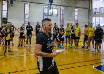 Sweaty equity: Startup basketball returns for Sunrise
