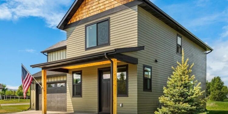 ‘Yellowstone’ Star Luke Grimes Gets Snubbed by Montana Locals: ‘Go Back’