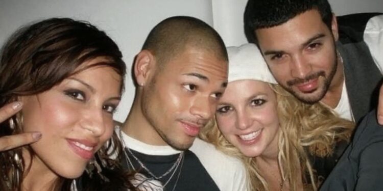 Britney Spears’ Friend Warns Pop Star Needs To ‘Get Out of Los Angeles’ After Her DUI Arrest