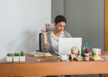 How to Build a Profitable Online Business from Scratch in 2026