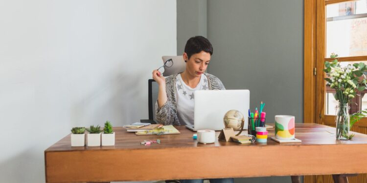 How to Build a Profitable Online Business from Scratch in 2026