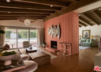 Midcentury Modern Charles Du Bois-Designed Home With a Surprising Disney Link Is Listed for $1.7 Million