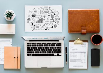 How Product Management Differs in B2B and B2C Startups