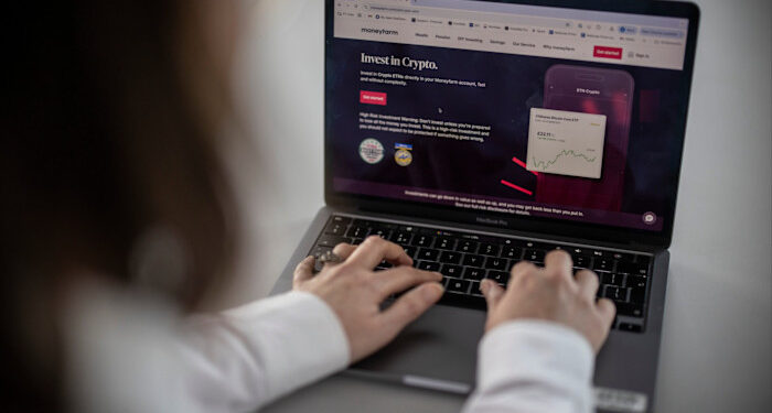 UK government under fire over ‘bungled’ crypto Isas policy