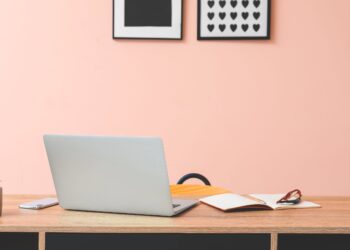 The Best Banks for Young Adults: How To Easily Manage Your Money in 2026