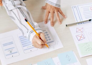 What Founders Need to Know About Product UX Before Building Their First SaaS