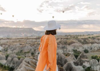 How I Traveled the World on a Student Budget (Without Missing Out)