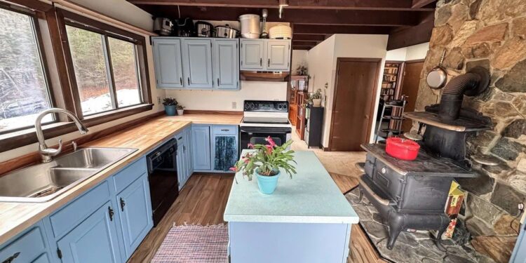 Charming $300K Vermont Cabin Near Brattleboro Finds Buyer Fast