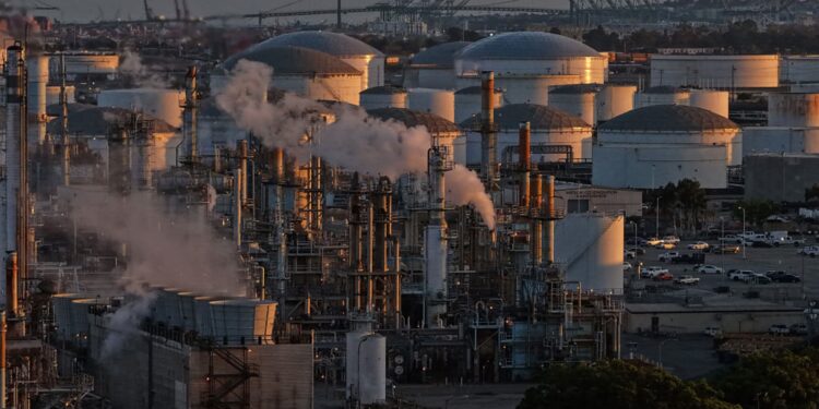 U.S. oil prices plunge 16% to below $100 after Trump agrees to two-week ceasefire in Iran war