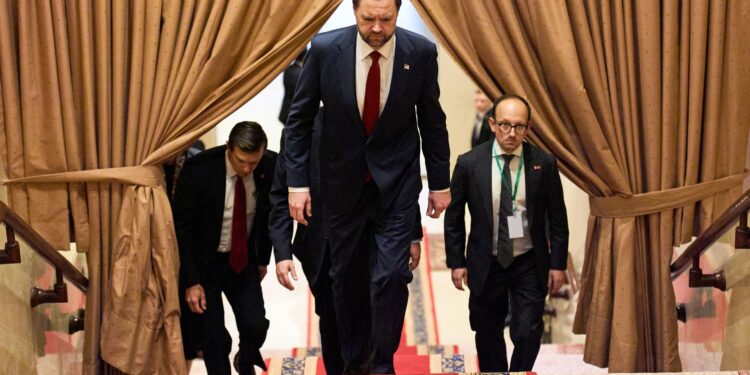 U.S.-Iran peace summit in Pakistan ends with no deal, talks to continue