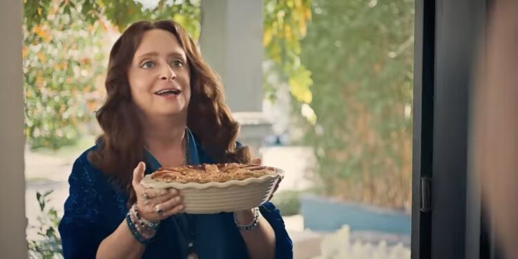 ‘SNL’ Star Rachel Dratch Gives Her NYC Apartment a Teen Makeover