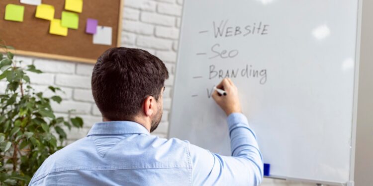 How Small Businesses Can Build a Reliable Team Without Increasing Headcount?