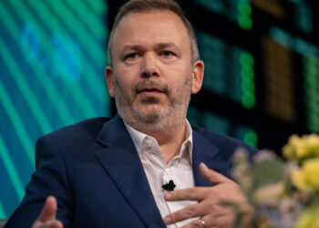 Blue Owl investors shun cut-price exit offer from Boaz Weinstein