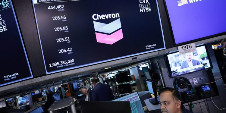 Top Wall Street analysts like these dividend stocks for steady income