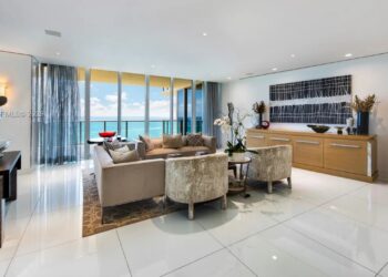Fortune 500 CEO Lists His Double-Sized ‘Estate In the Sky’ for $20 Million