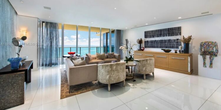 Fortune 500 CEO Lists His Double-Sized ‘Estate In the Sky’ for $20 Million