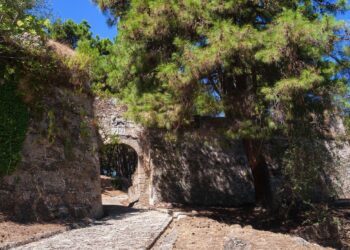 Visiting The Venetian Castle in Zakynthos, Greece