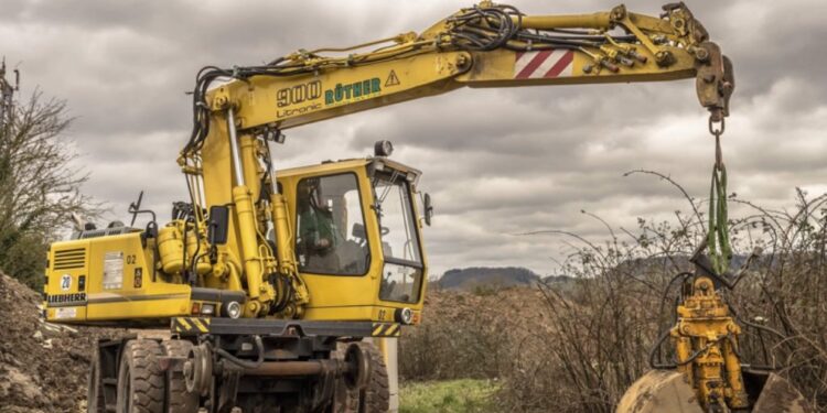 Why This is the Year to Launch Your Equipment Rental Venture