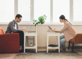 19 Best Side Hustles for Couples To Make Extra Money Together