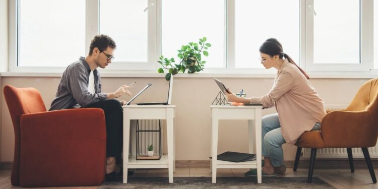 19 Best Side Hustles for Couples To Make Extra Money Together