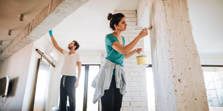 Home Flipping Profits Rise for First Time in Nearly Two Years