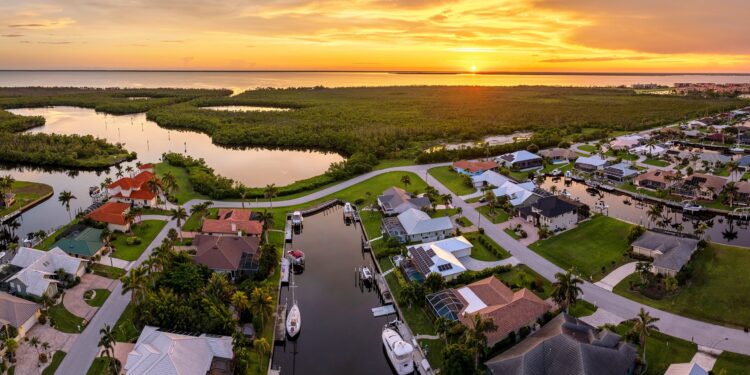 Florida Remains the Riskiest Housing Market for Price Declines