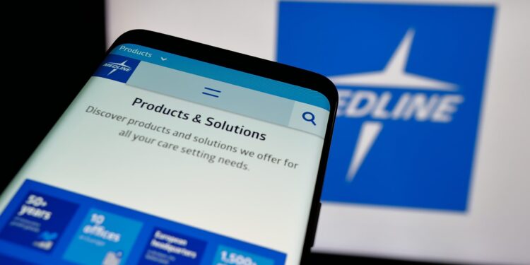 Medline details its Prime vendor model expansion into Canada