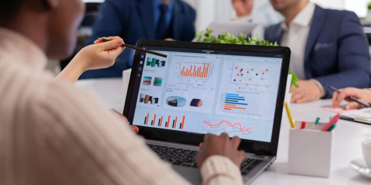 5 Ways Startups Simplify IT Management While Scaling