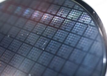 SK Hynix, Samsung Electronics, SoftBank