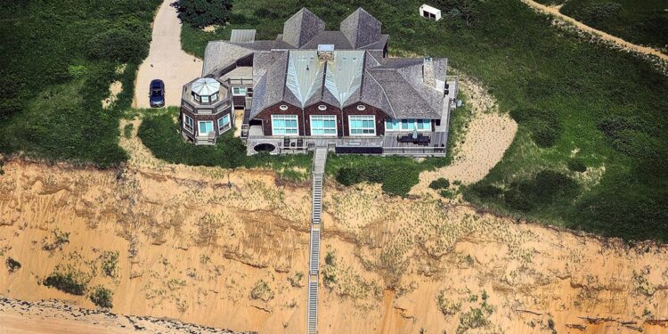 How a Disappearing Cape Cod Home Qualified for a $3.85M Mortgage