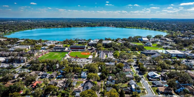 Short Sales Are Rising as Underwater Homeowners Try To Dodge Foreclosure