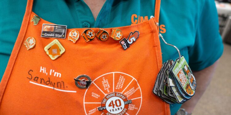 Home Depot adds rewards for Pro Xtra customers