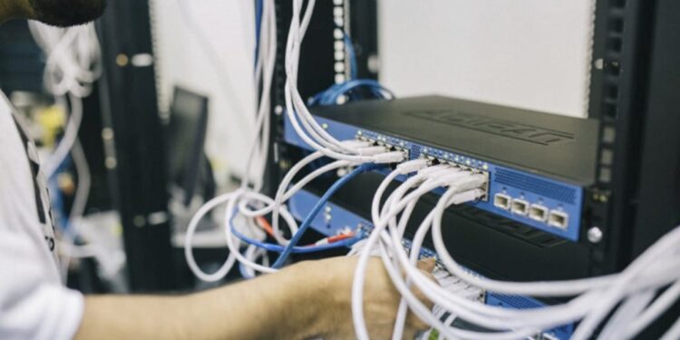 11 VPN Solutions for Business Teams Compared: Secure Remote Access, Pricing & Support