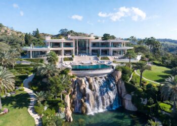 How The Rich Justify Buying $9+ Million Homes They Barely Use