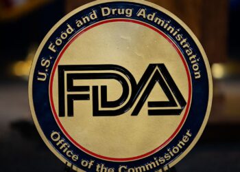 HHS plans new FDA leadership roles for technology, drugs
