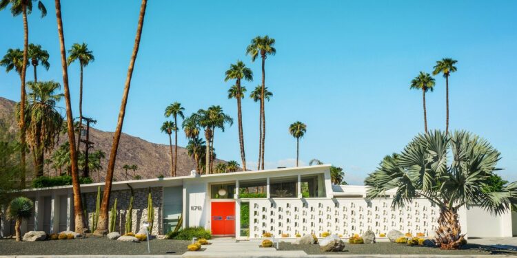 How the No-Frills Style of Midcentury Modern Homes Became High-End Gold