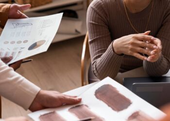 Why Transparency Wins Long-Term in Business: The Competitive Advantage Most Companies Ignore