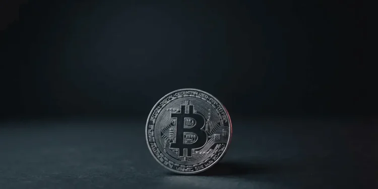 Strategy Sells BTC to Fund STRC Dividends and Buybacks