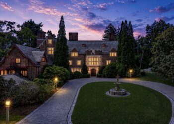 $9.5 Million Jazz Age ‘Scottish Castle’ Built by Massachusetts Royalty Hits the Market