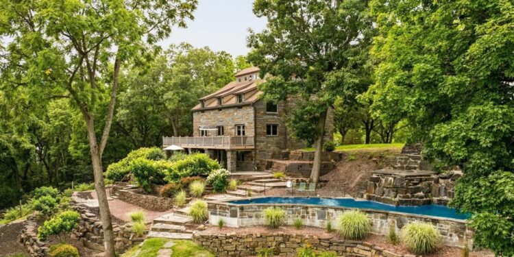 Dramatic Waterfront Estate Overlooking a Bird Sanctuary Near the Catskills Lists for $2.45 Million