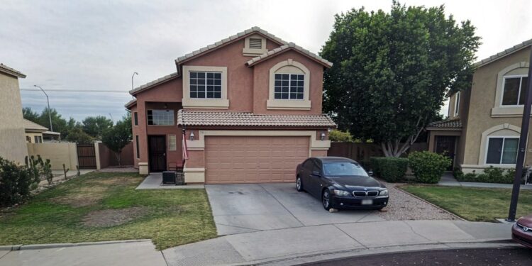 Arizona HOA Forecloses on Ailing Couple’s Home Over $977 Debt