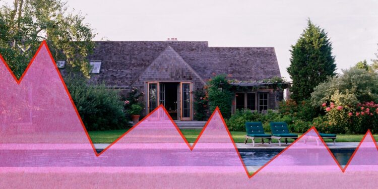 Mortgage Rate Shock Stalls Housing Market as 8-Month Growth Streak Collapses
