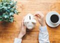 How to Stop Living Paycheck to Paycheck
